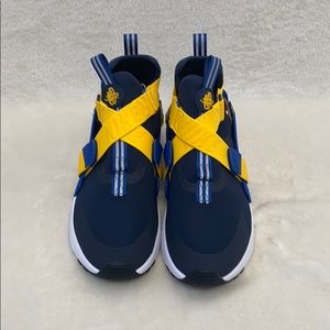 NWOB Nike Haurache City Sneaker